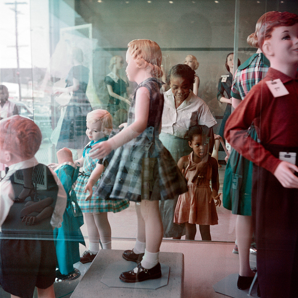 From Gordon Parks’s 1956 Segregation series, photographed in colour in Alabama. (2 of 6)